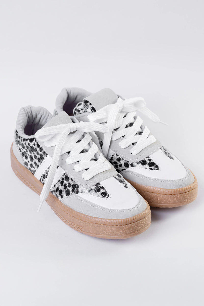 TENIS PARA DAMA CARLA COW PRINT