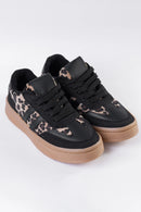 TENIS PARA DAMA CARLA COW PRINT